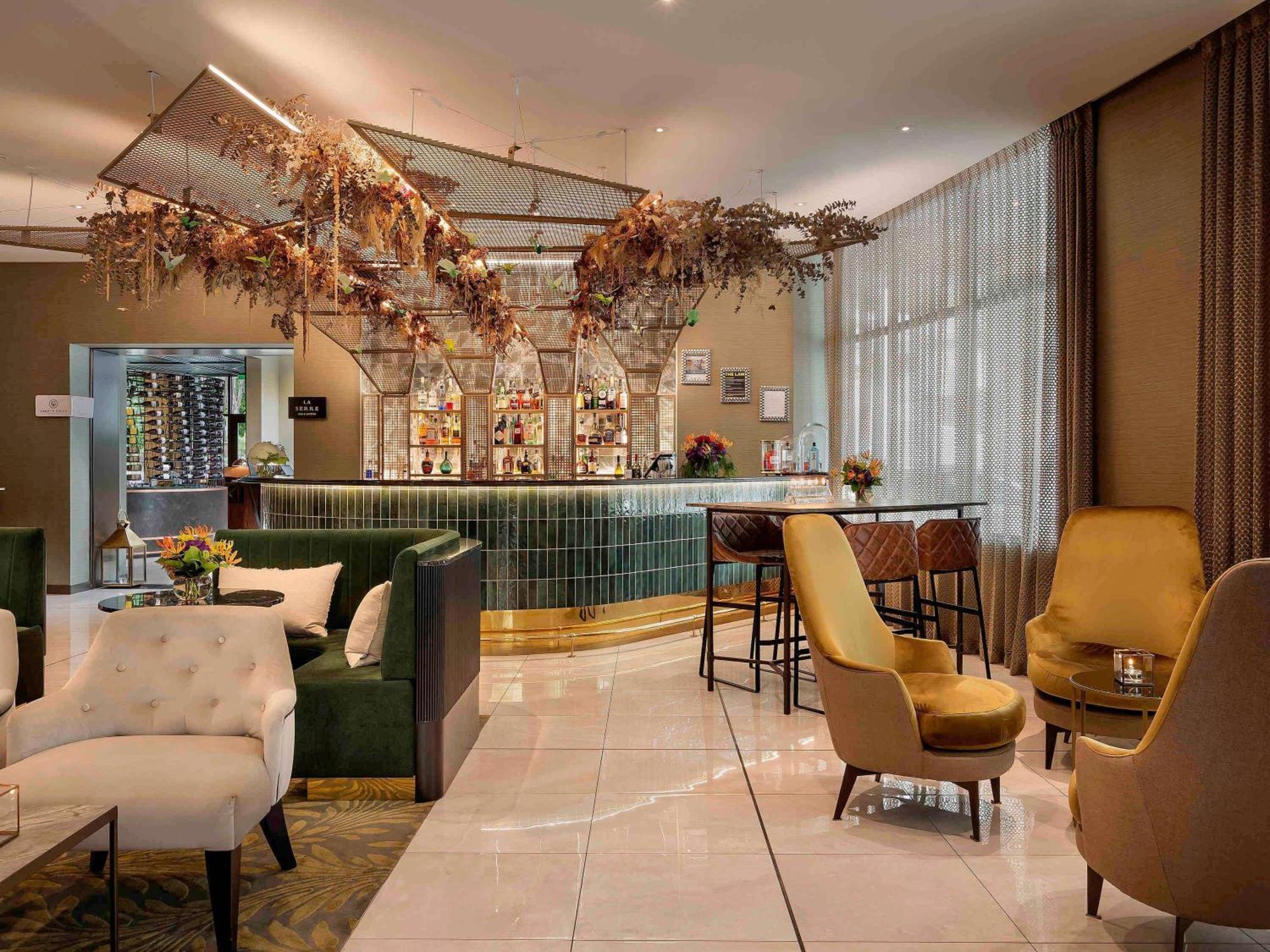 Sofitel Wellington Hotel Exterior photo