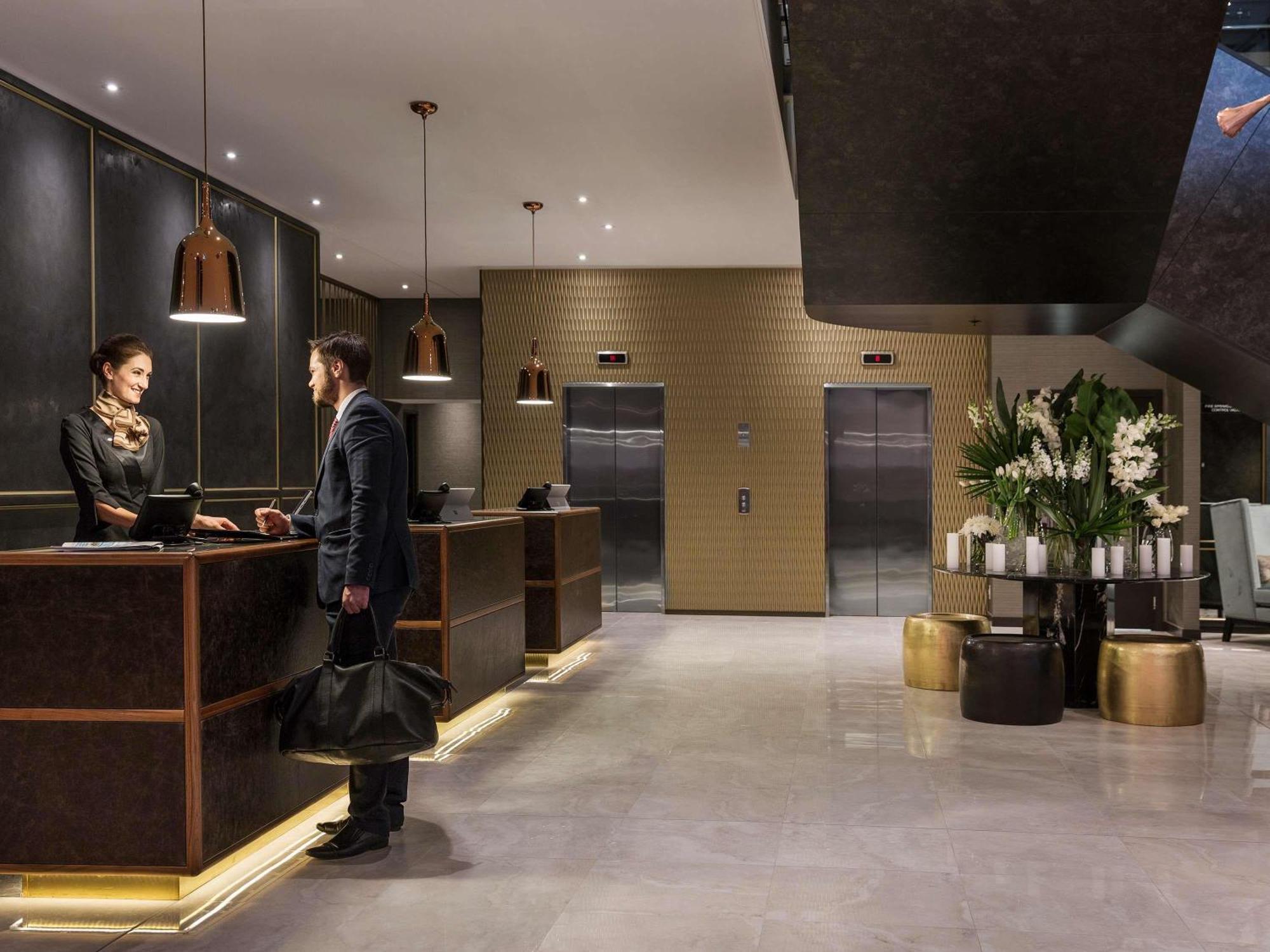 Sofitel Wellington Hotel Exterior photo
